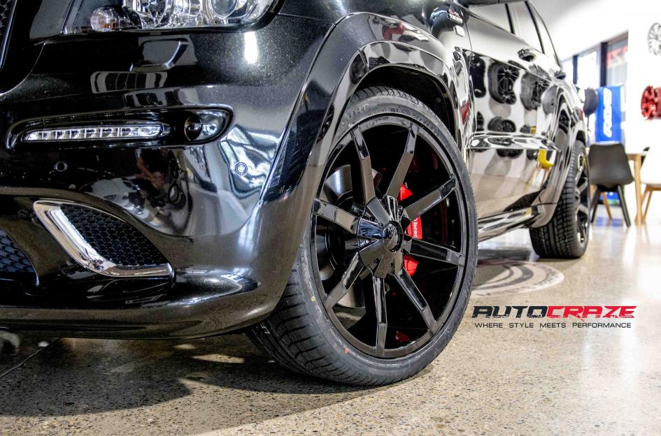 JEEP-GRAND-CHEROKEE-SLIDE-GLOSS-BLACK