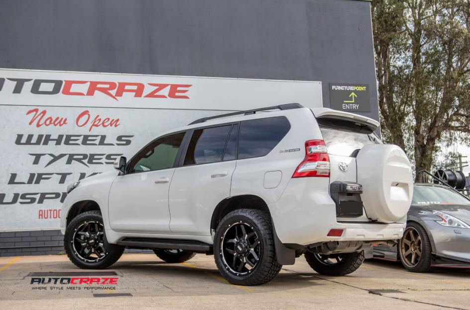 TOYOTA-PRADO-GD07-MATTE-BLACK-MILLED
