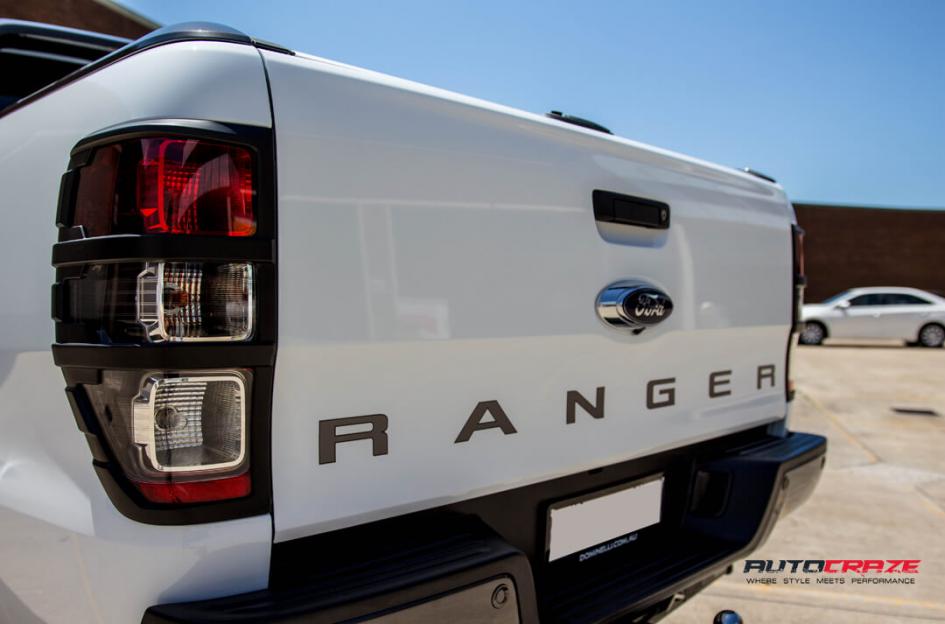 FORD-RANGER-VAPOR-MATTE-BLACK