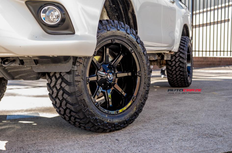TOYOTA HILUX N80 4WD COUPLER GLOSS BLACK