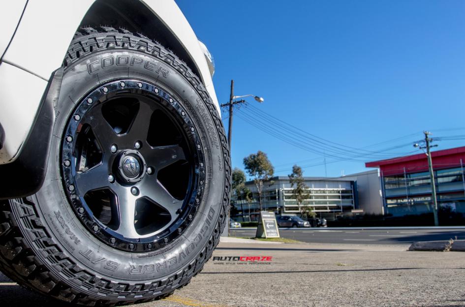 TOYOTA LANDCRUSIER RIPPER MATTE BLACK