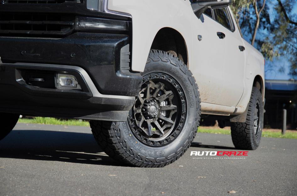 CHEVROLET SILVERADO COVERT MATTE BLACK