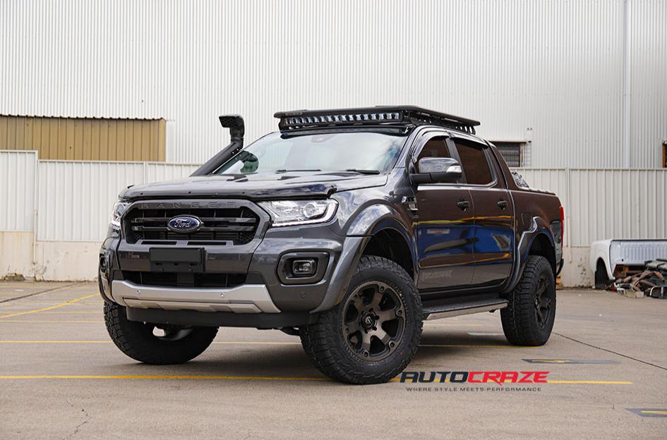 FORD RANGER VAPOR BLACK MACHINED WITH DARK TINT