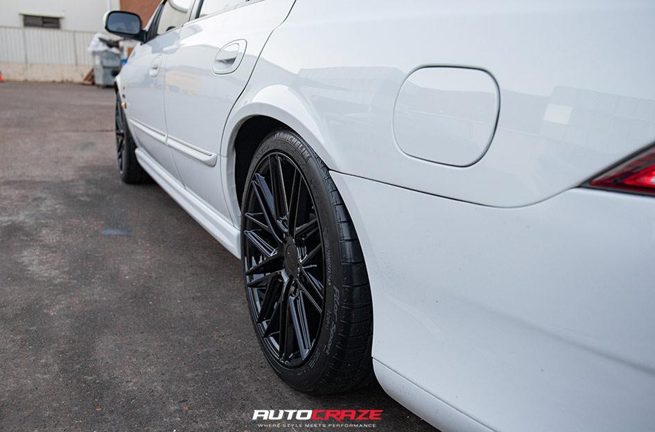 FORD FALCON PESCARA GLOSS BLACK