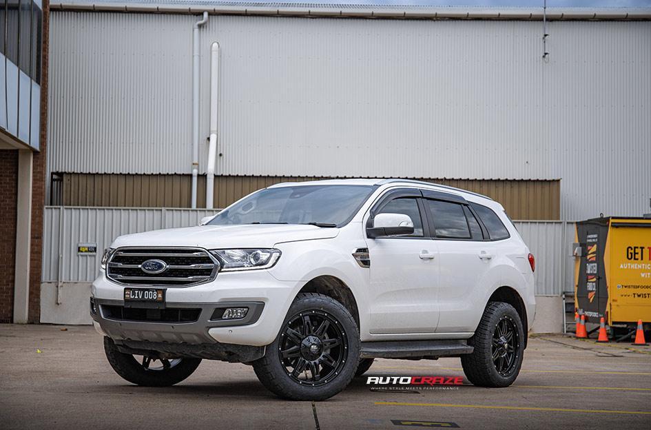 FORD EVEREST RENEGADE V2 MATTE BLACK