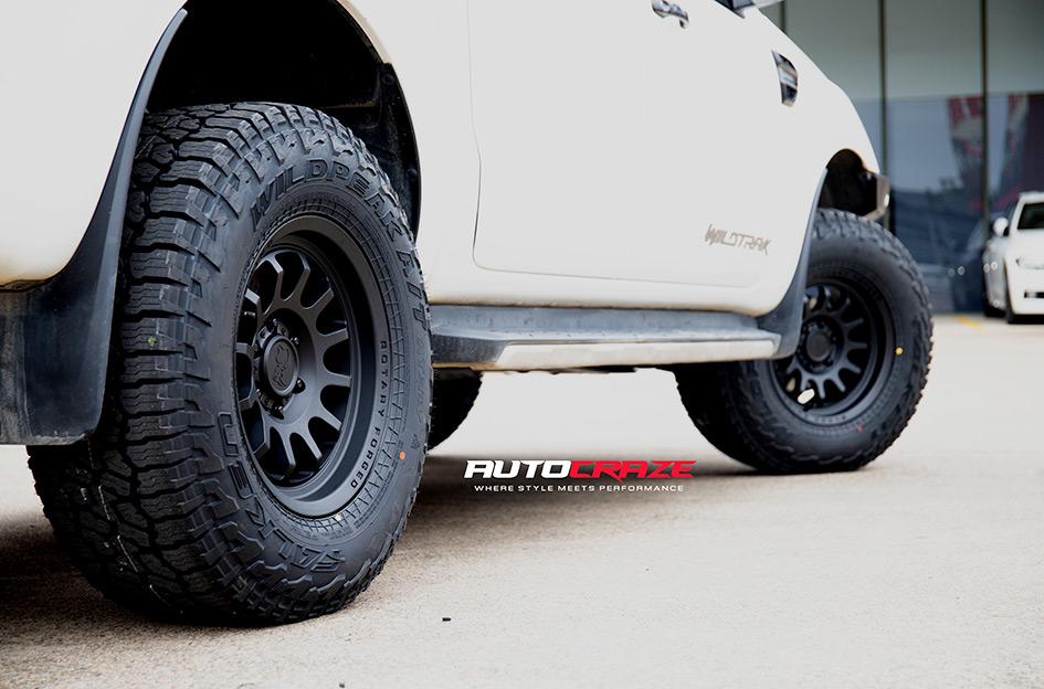 FORD RANGER RAPID MATTE BLACK