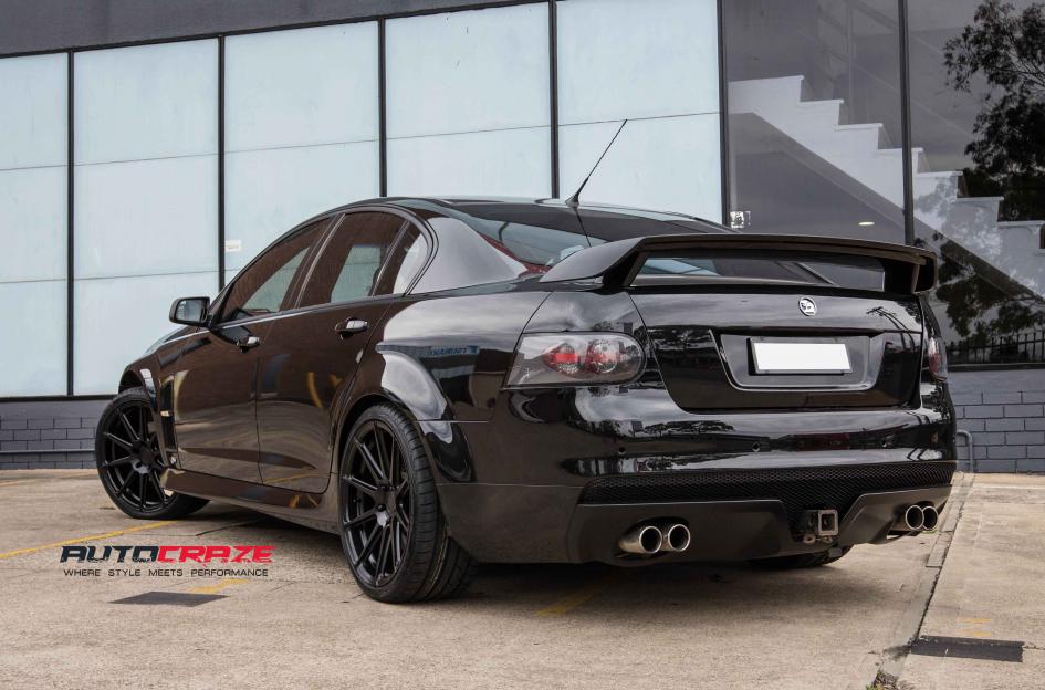 HOLDEN-COMMODORE-SF04-MATTE-BLACK
