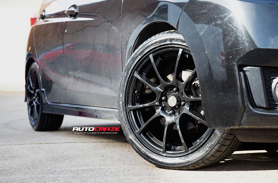 HONDA-JAZZ-BLADE-BLACK
