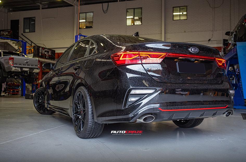 KIA-CERATO-ZR1-GLOSS-BLACK