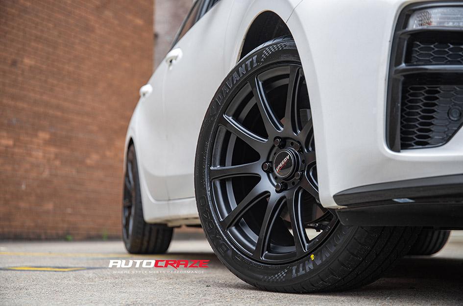 KIA-CERATO-CARBINE-SATIN-BLACK