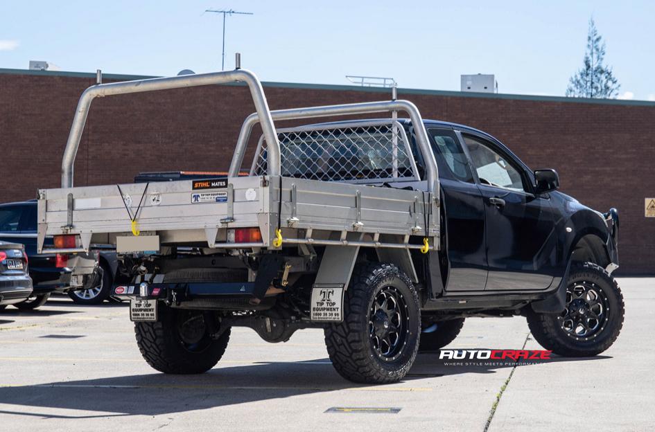 MAZDA BT 50 BOOST GLOSS BLACK MILLED ACCENTS