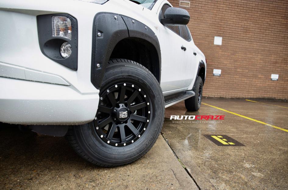 MITSUBISHI TRITON HEIST SATIN BLACK