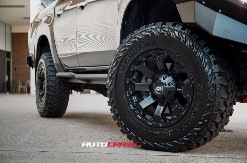 MITSUBISHI TRITON AMBUSH MATTE BLACK