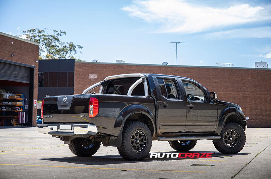 NISSAN NAVARA ADDICT MATTE BLACK