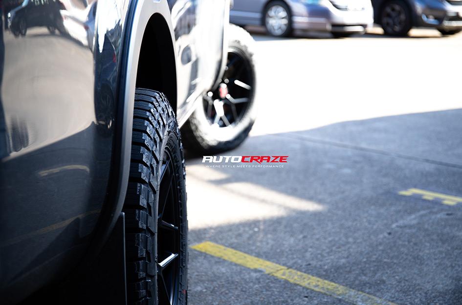 NISSAN NAVARA SABBATH MATTE BLACK