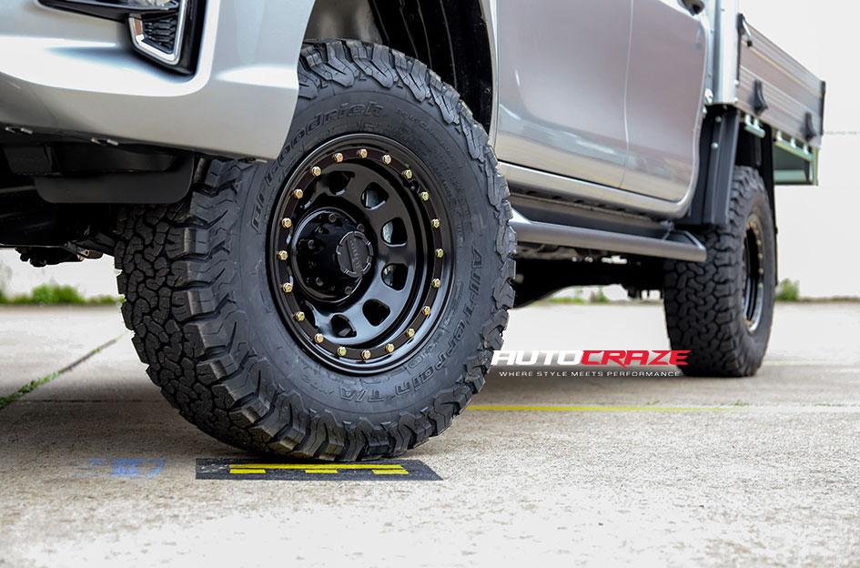 TOYOTA HILUX N80 4WD D LOCKER BLACK