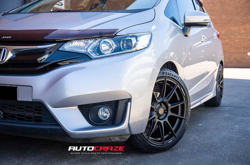HONDA-JAZZ-SC46-MATTE-BLACK
