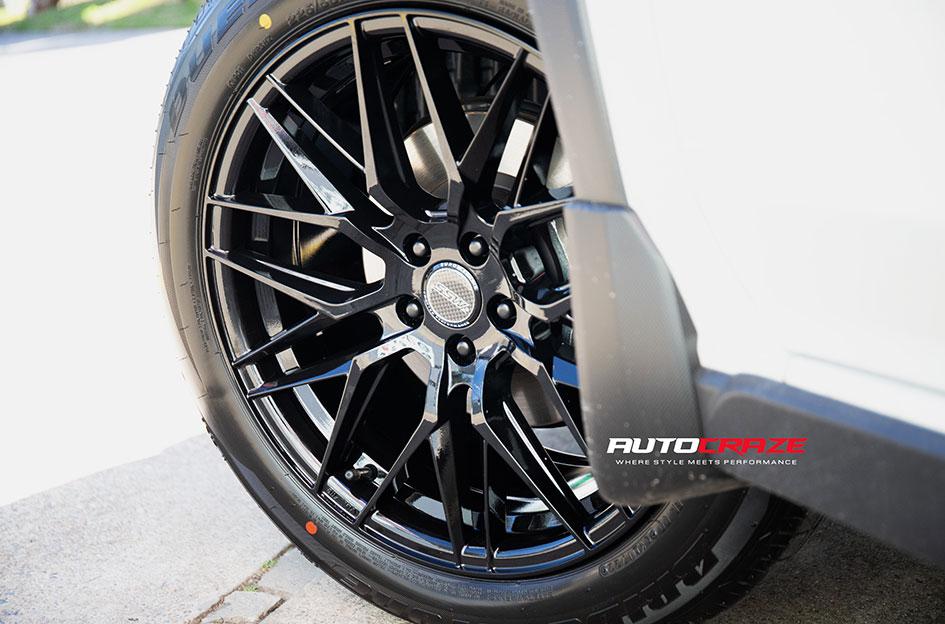 SUBARU XV HOCKENHEIM GLOSS BLACK