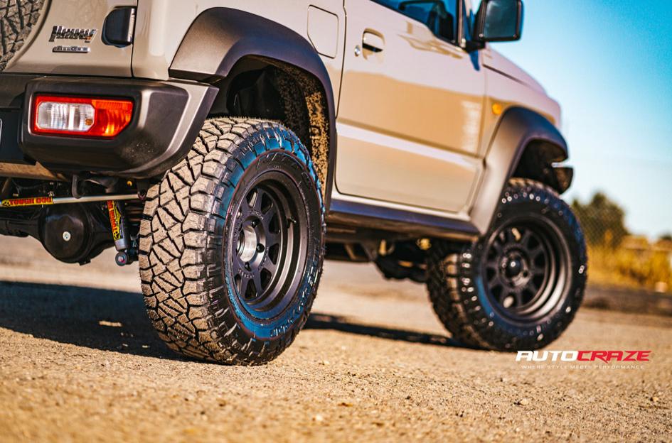 SUZUKI JIMNY STADIUM MATTE BLACK
