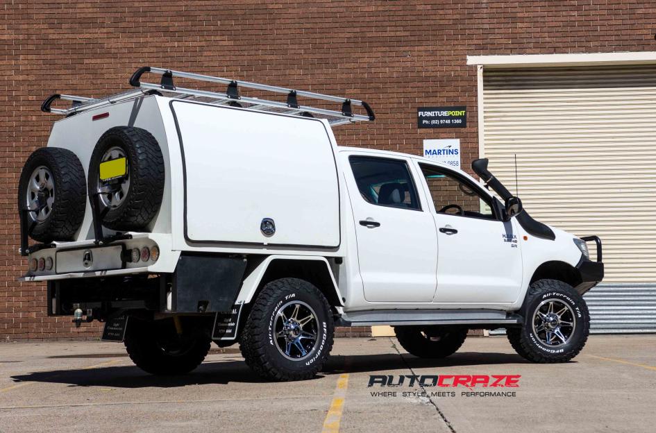 TOYOTA HILUX N80 4WD OX823 BLACK MACHINED FACE