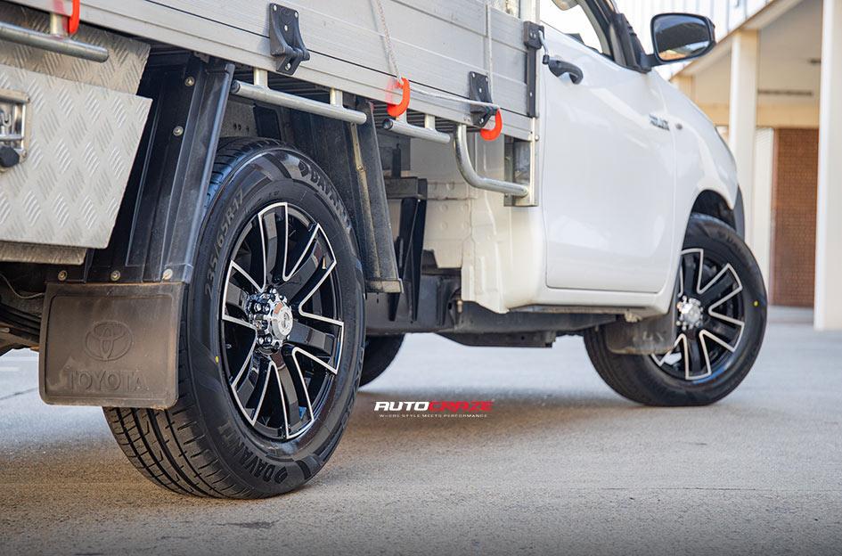 TOYOTA HILUX 2WD (2005 ONWARDS) ROK SATIN BLACK PIPED