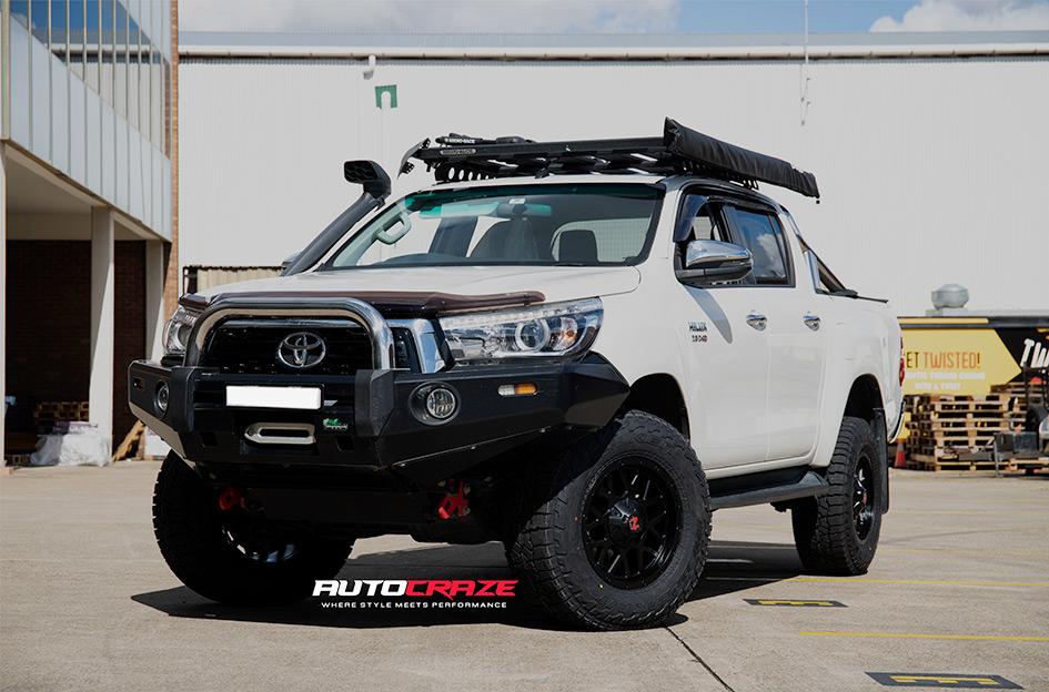 TOYOTA HILUX N80 4WD JUDGE MATTE BLACK