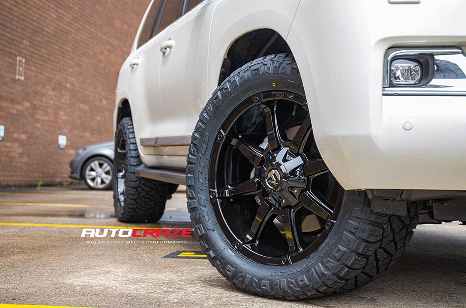 TOYOTA LANDCRUSIER COUPLER GLOSS BLACK
