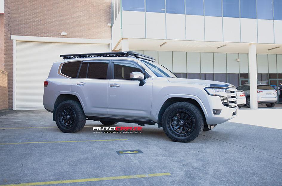 TOYOTA LANDCRUISER VECTOR BLACK MACHINED