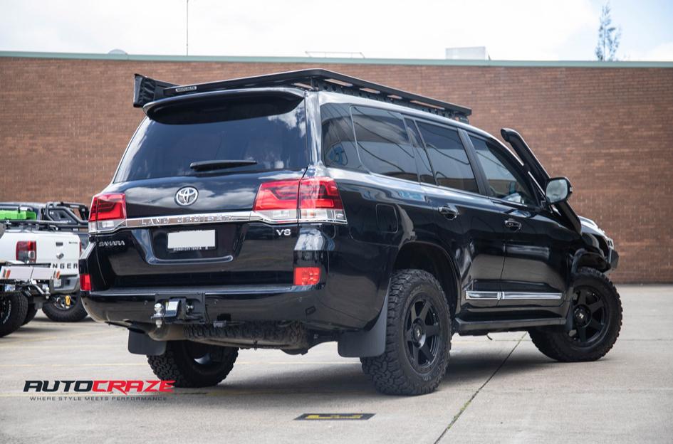 TOYOTA LANDCRUISER QUAKE SATIN BLACK