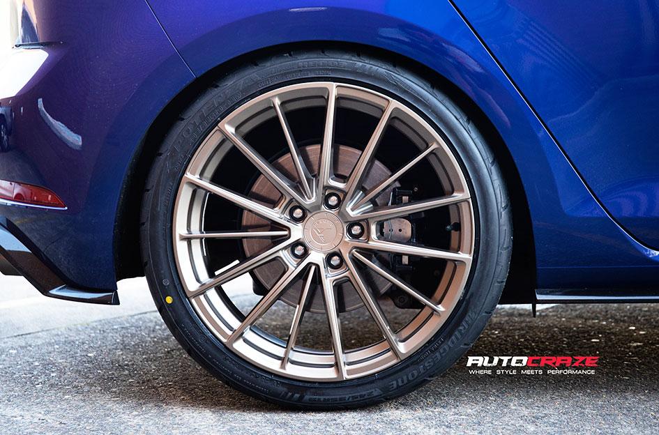 VOLKSWAGEN GOLF F105 BRONZE