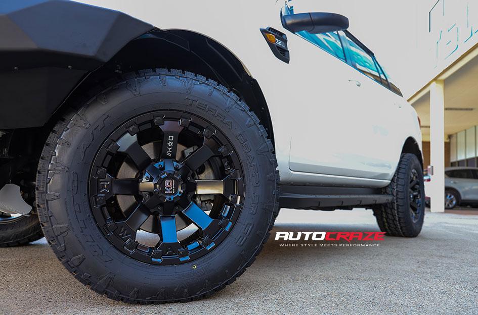 FORD EVEREST AMBUSH MATTE BLACK