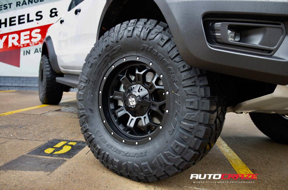 FORD RANGER RAPTOR HURRICANE MATTE BLACK