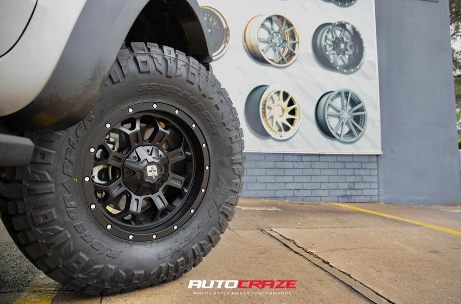 FORD RANGER RAPTOR HURRICANE MATTE BLACK