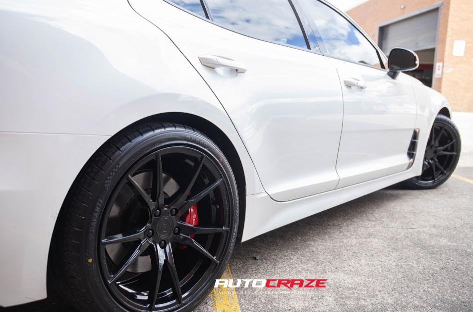 KIA STINGER SF06 SATIN BLACK