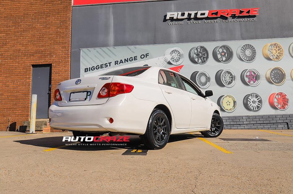 TOYOTA COROLLA CARBINE BLACK SUEDE