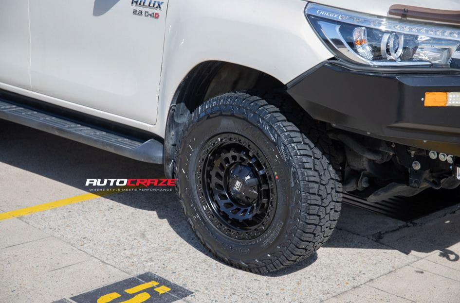 TOYOTA HILUX N80 4WD ZOMBIE SATIN BLACK