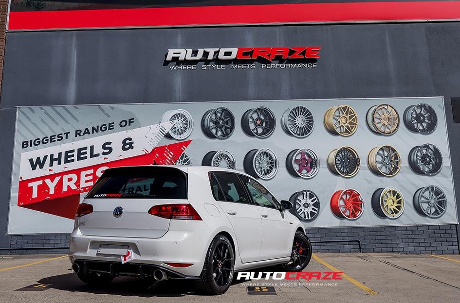 VOLKSWAGEN GOLF IFG 39 BLACK