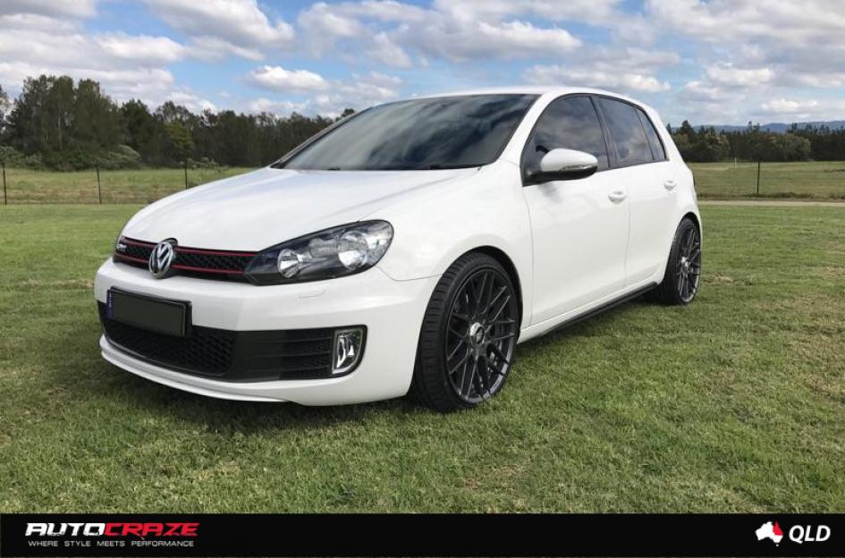 VOLKSWAGEN GOLF RSE MATTE GUN METAL