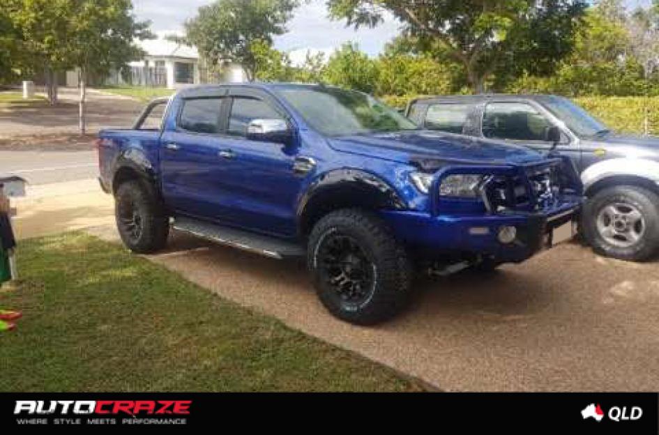 FORD-RANGER-VAPOR-BLACK-MACHINED-WITH-DARK-TINT