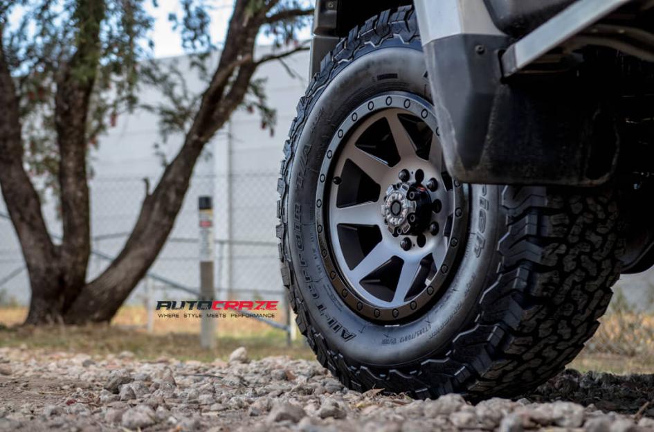 TOYOTA LANDCRUSIER WILDCAT MATTE GUN METAL