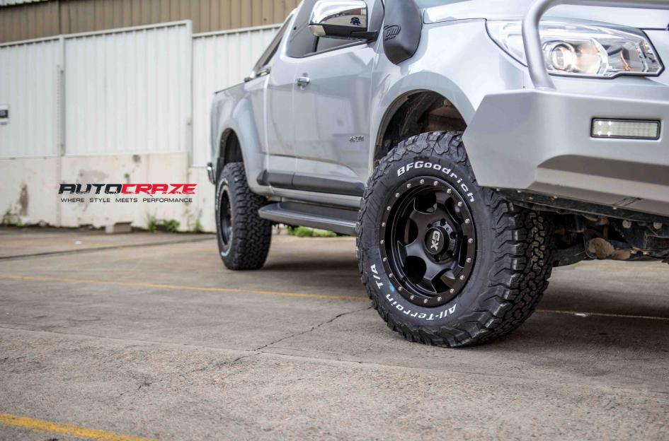 HOLDEN COLORADO RG1 SATIN BLACK