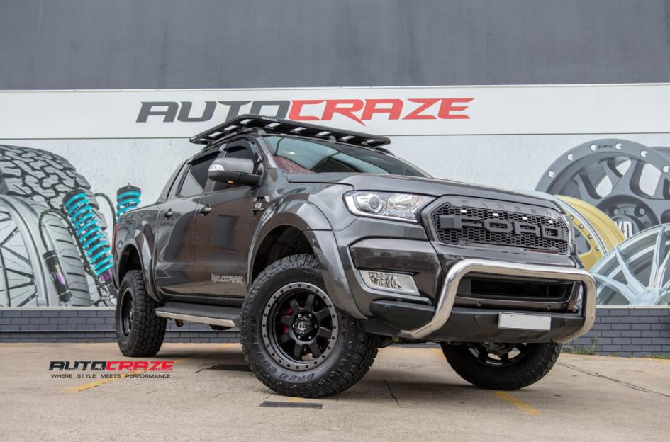 FORD-RANGER-TROPHY-MATTE-BLACK-WITH-ANTHRACITE-RING