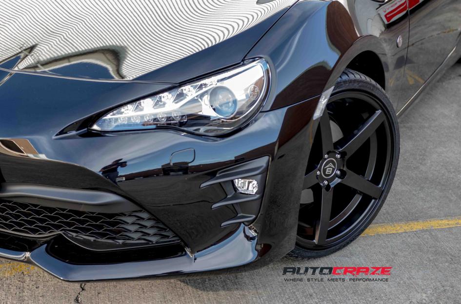 TOYOTA 86 RACER MATTE BLACK 4