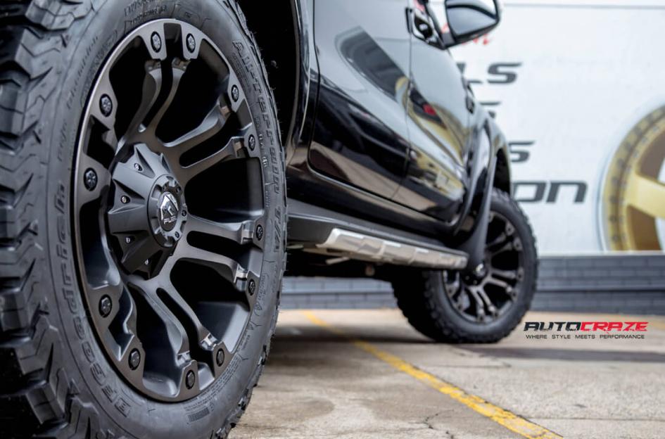 FORD-RANGER-VAPOR-BLACK-MACHINED-WITH-DARK-TINT