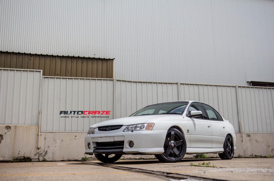 HOLDEN-COMMODORE-ROCKSTAR-775-MATTE-BLACK