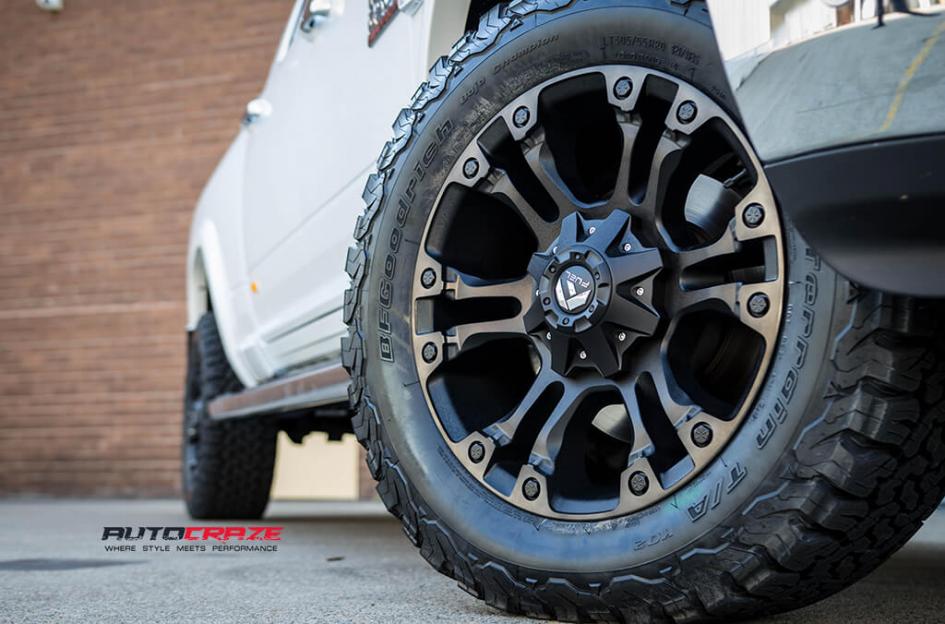 DODGE-RAM-VAPOR-BLACK-MACHINED-WITH-DARK-TINT