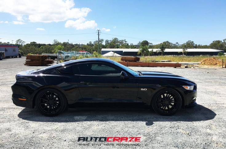 FORD MUSTANG ESSEN SATIN BLACK