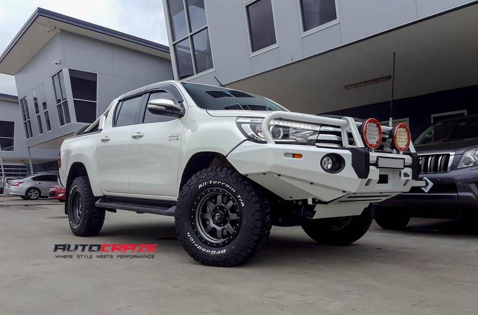 TOYOTA HILUX N80 4WD TROPHY MATTE ANTHRACITE WITH BLACK RING