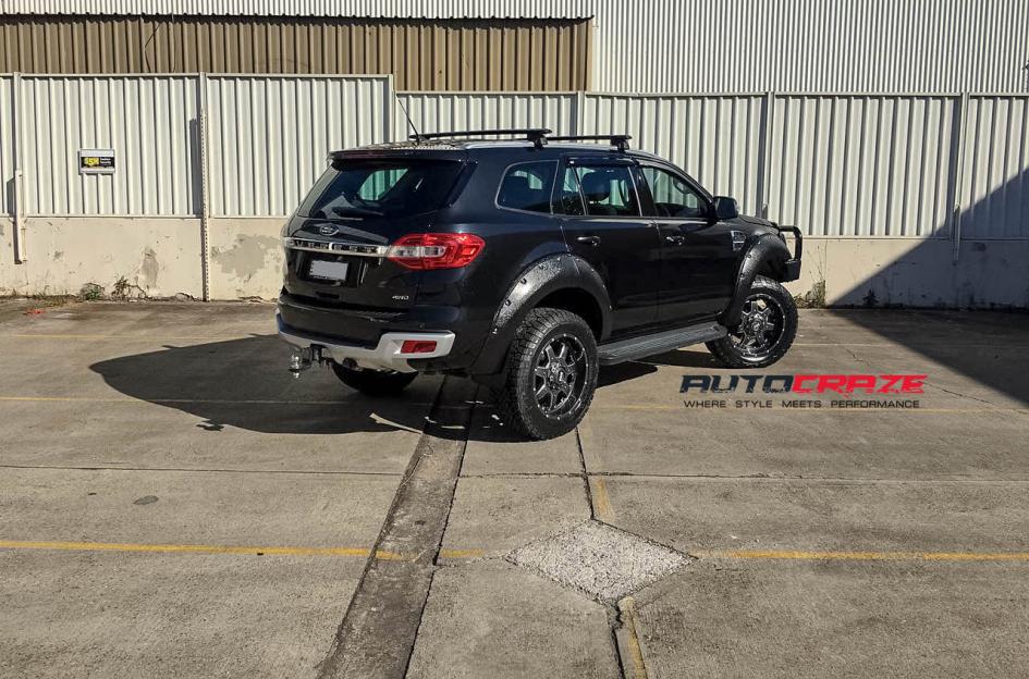 FORD EVEREST GD01 GRAPHITE MILLED ACCENTS WITH CHROME INSERTS