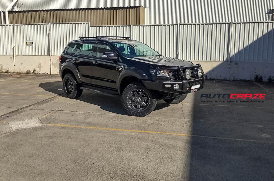 FORD EVEREST GD01 GRAPHITE MILLED ACCENTS WITH CHROME INSERTS